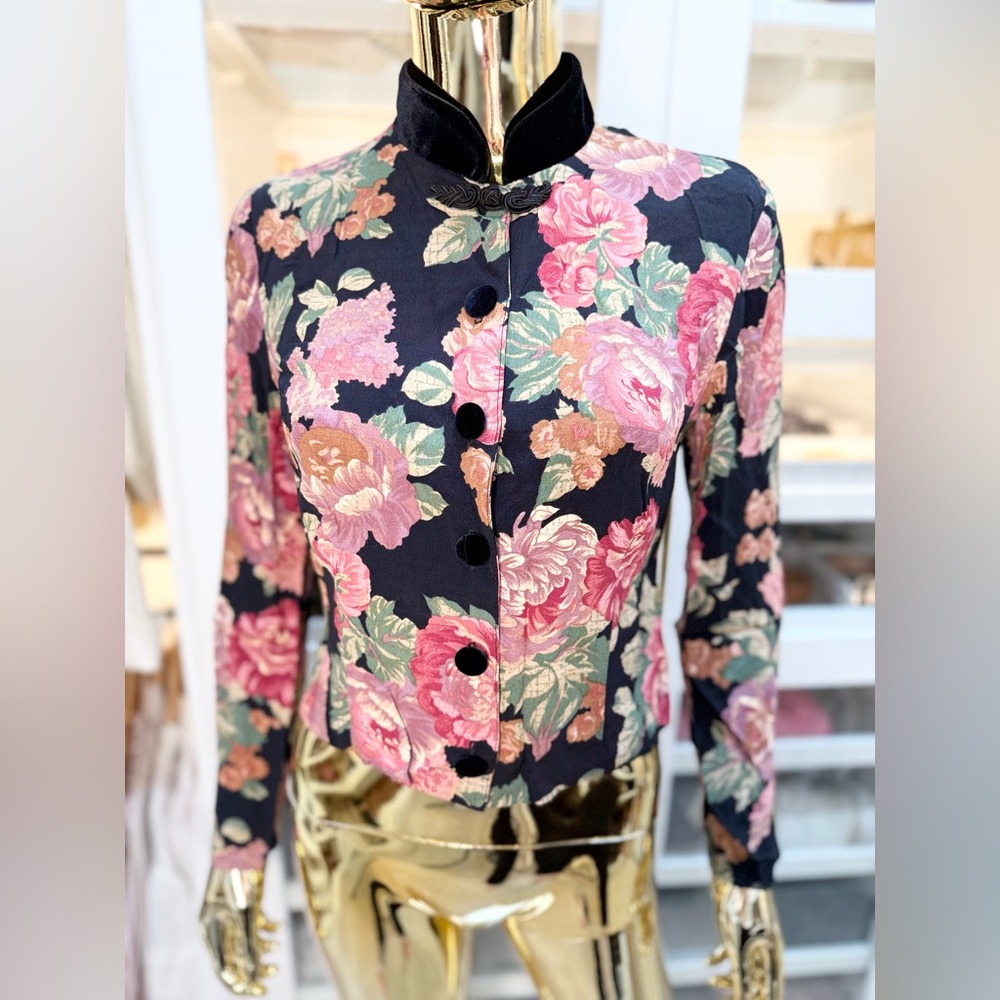 Vintage 80’s Coldwater Creek Velvet Collar and Button Blouse Floral Pink Black 6
